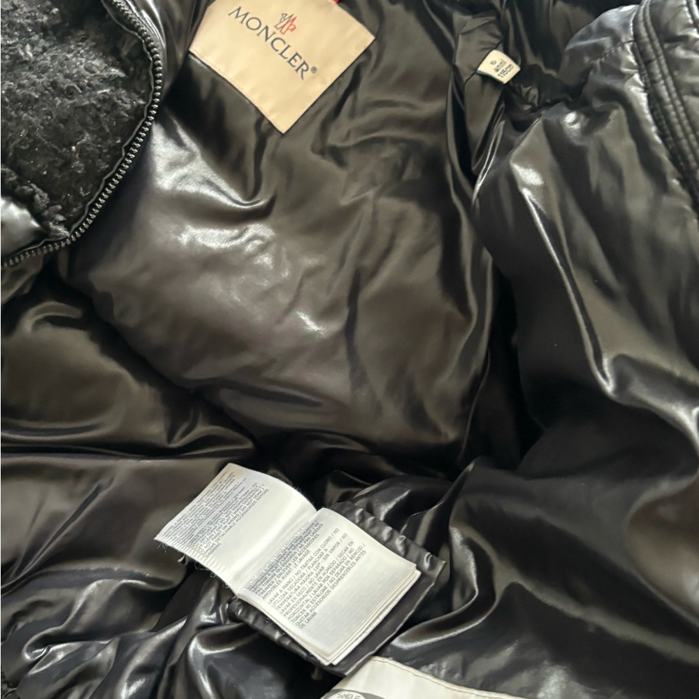 Moncler Kids Black Glossy & Textured Puffer Jacket - Picture 5 of 8